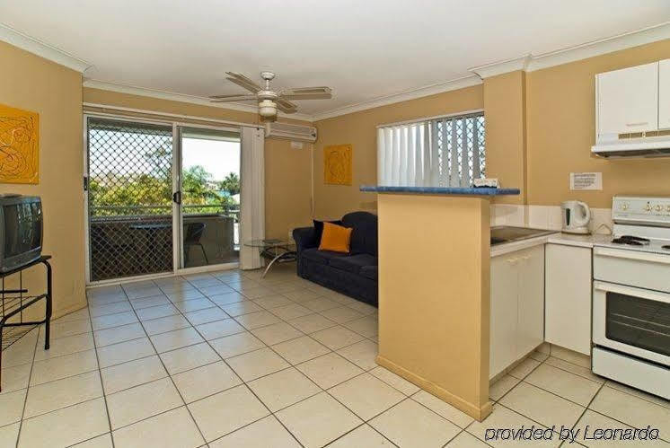 Budds Beach Apartments Surfers Paradise Esterno foto